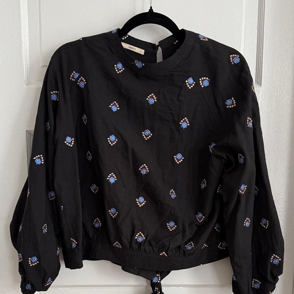 Black Floral Long Sleeve Blouse